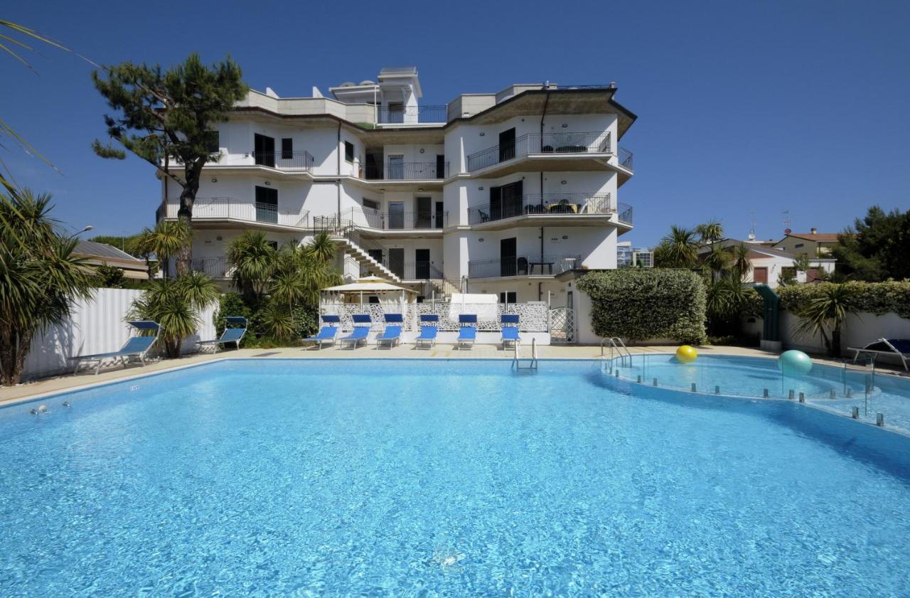 Residence Acquamarina San Benedetto del Tronto Extérieur photo